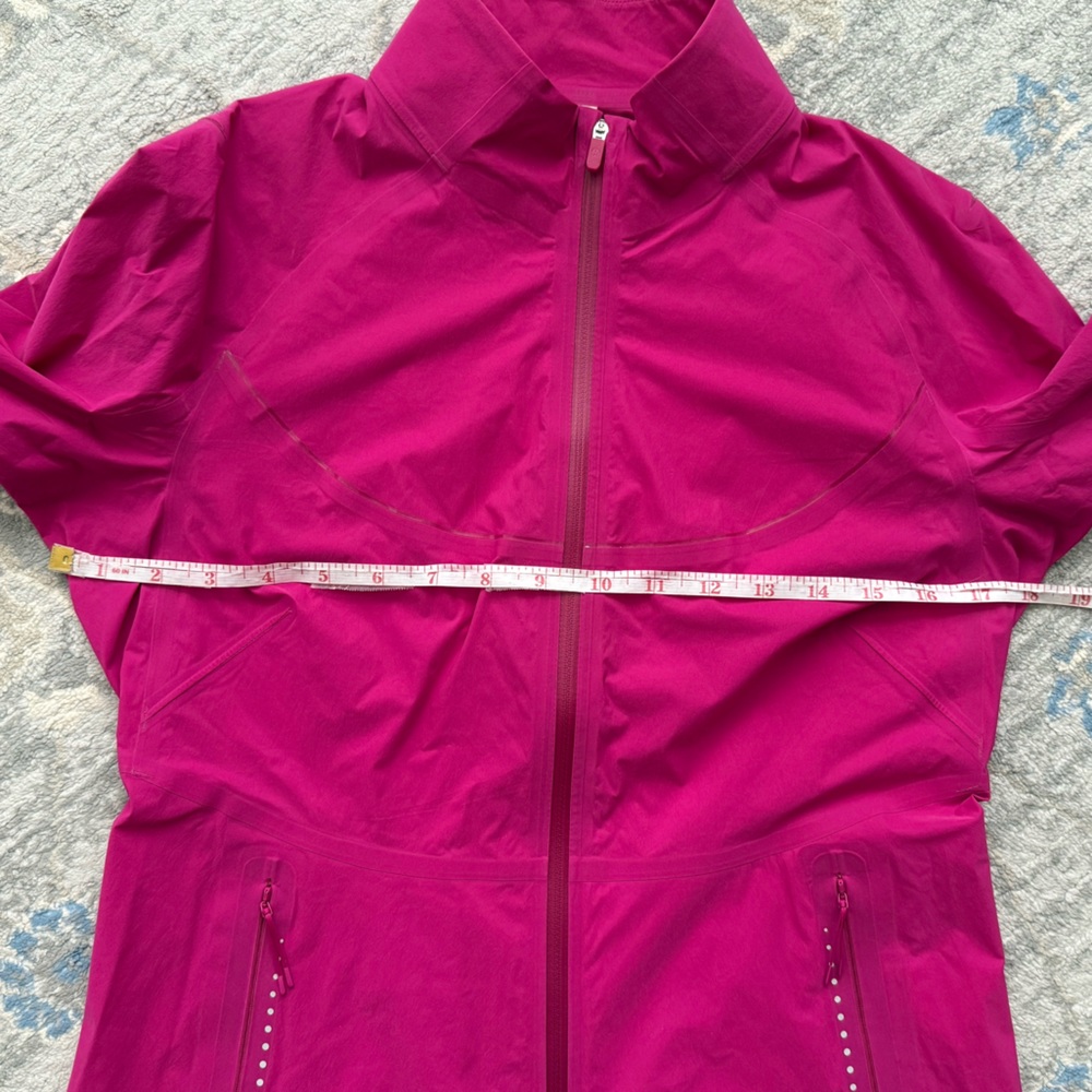 Lululemon Fast and Free Windbreaker Ripened Raspberry - Picture 10 of 11